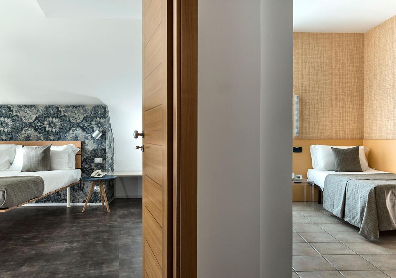 Hotel Rex - Fronte Mare Riccione Exterior foto